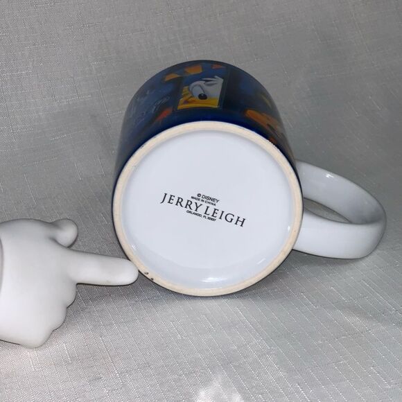 Disney WDW Mickey Mouse Graphic Coffee Mug Tea Collectible 2012 Florida Donald - Picture 5 of 7